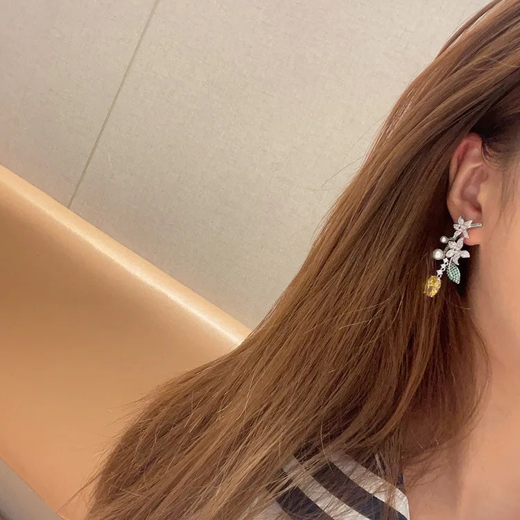 SUYU New Holiday Style Long Vintage Flower Earrings Female Leaf Yellowcrystal Forest Earrings Pi-Mart