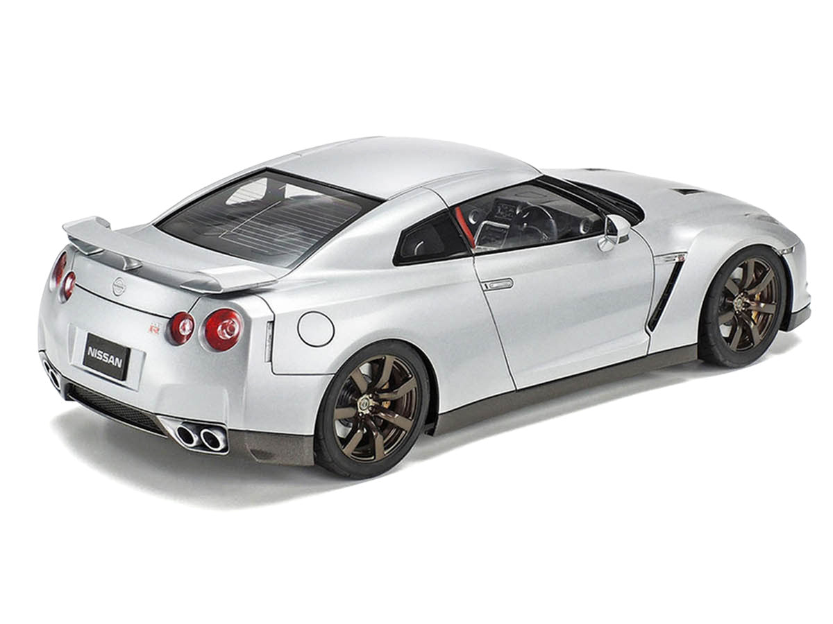 Model Kit Nissan GT-R (R35) 1/24 Scale Model by Tamiya LuxuryLifeWay Online Store