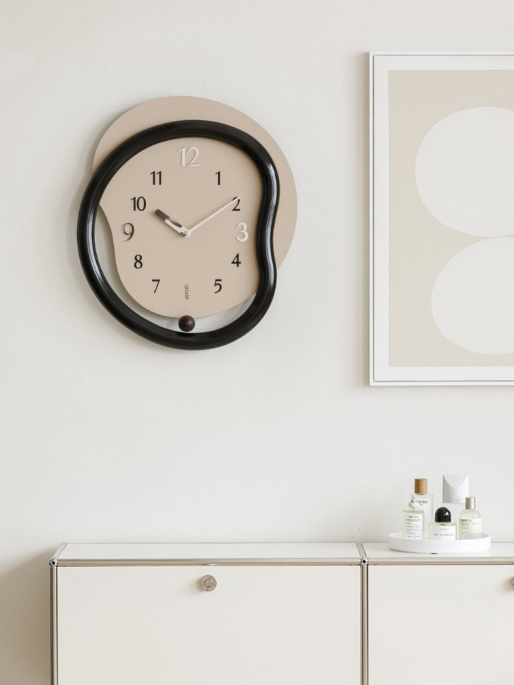 Creative Simple Punch-free Living Room Wall Clock PearlNestDecor.com
