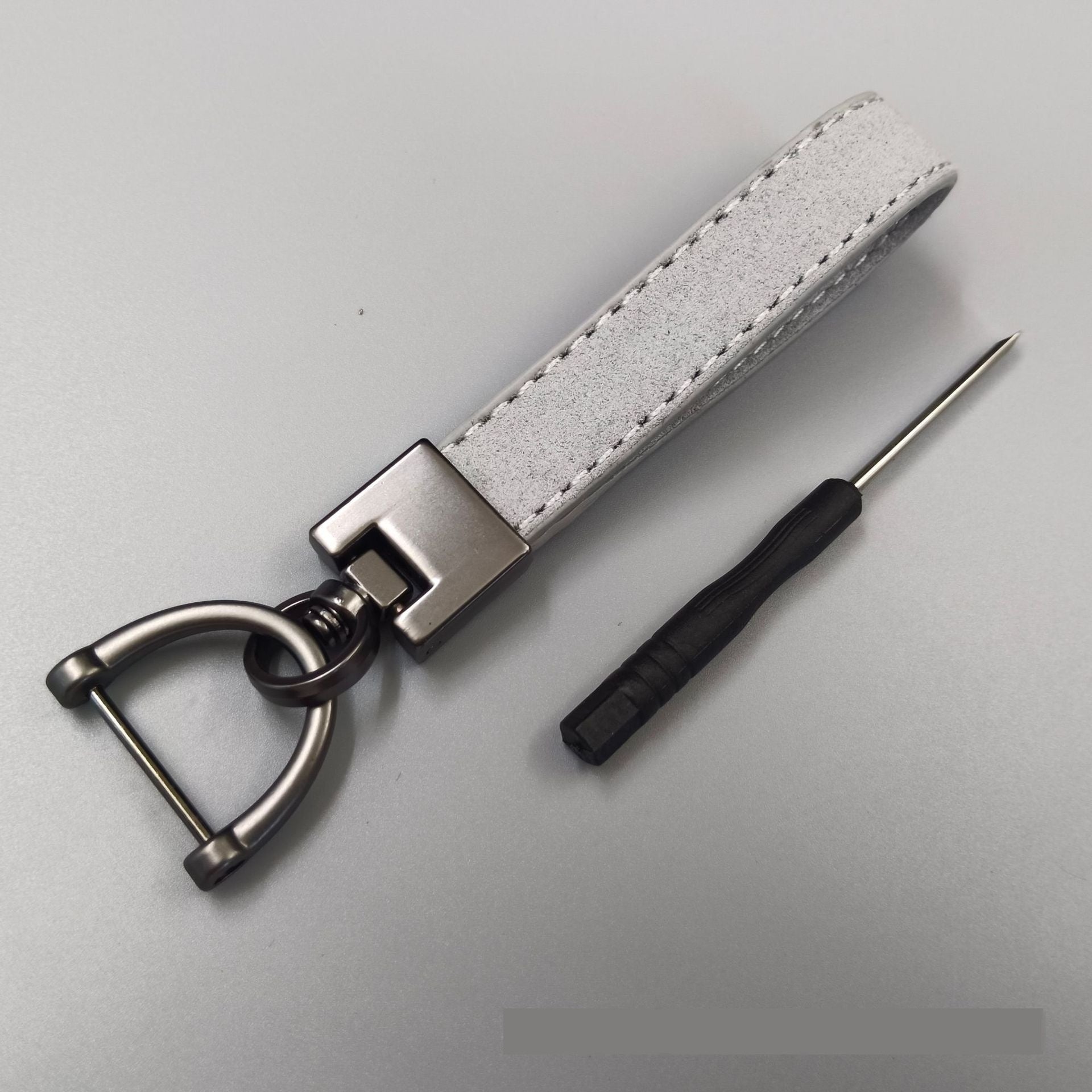 Fashion Creative Car Metal Keychains Pendant LadyShow.Store