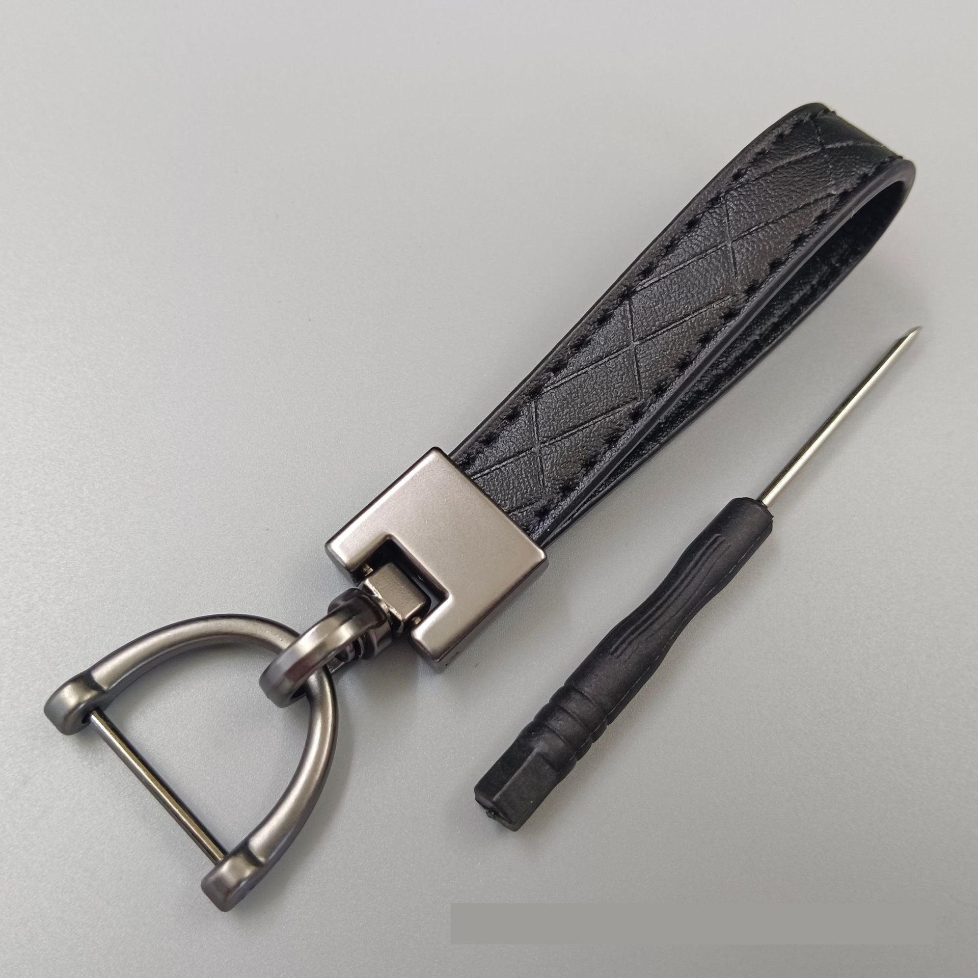 Fashion Creative Car Metal Keychains Pendant LadyShow.Store