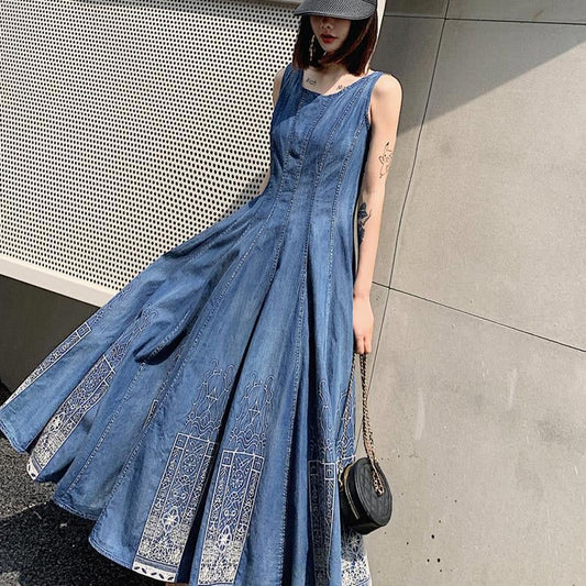 Sleeveless Summer Denim Dress with Thin Embroidery Pi-Mart