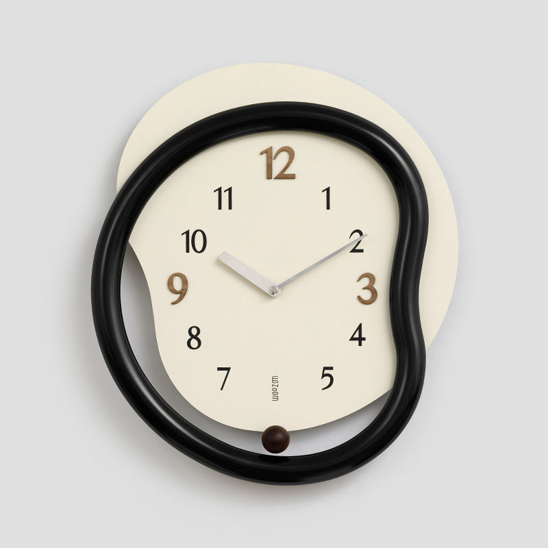 Creative Simple Punch-free Living Room Wall Clock PearlNestDecor.com