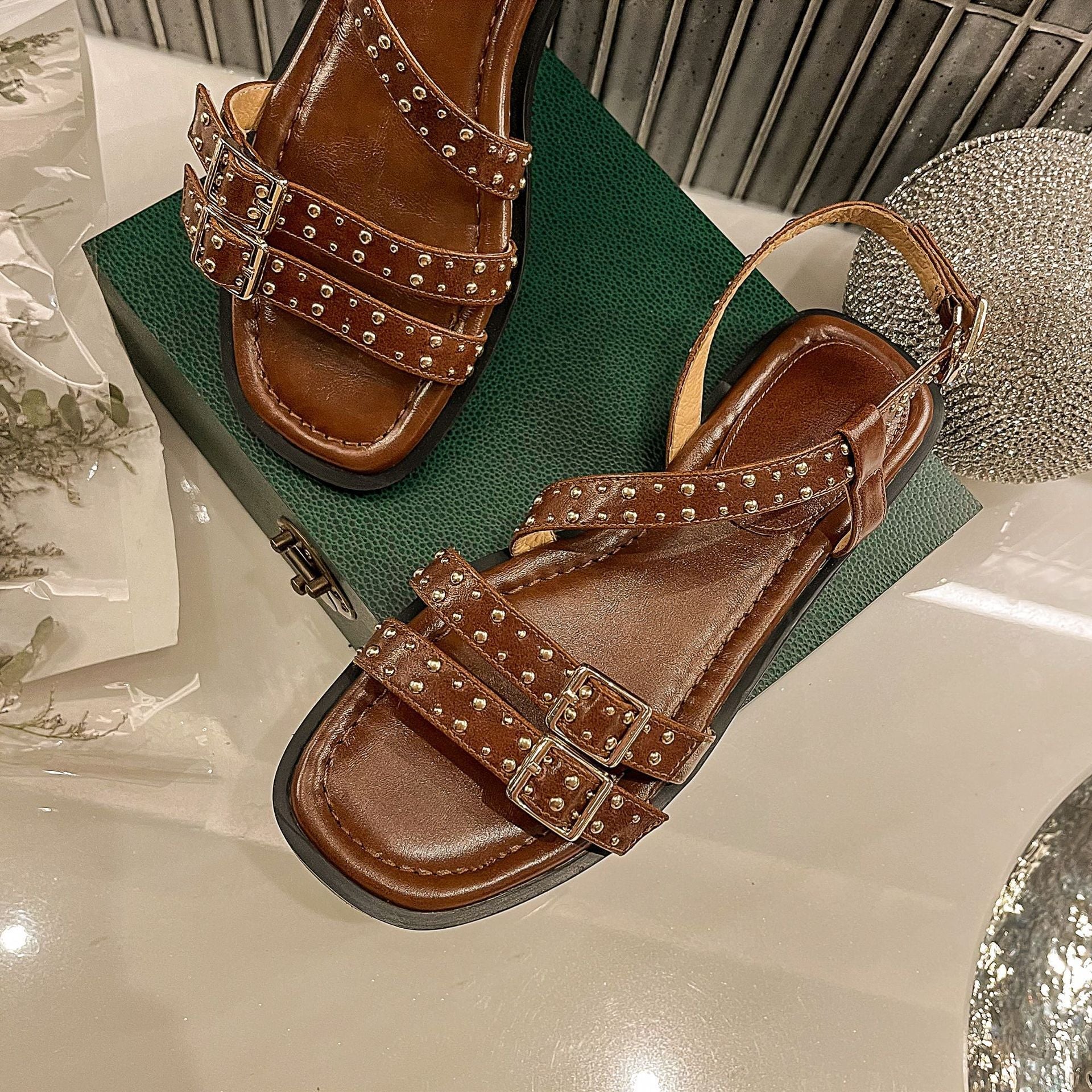 2023 Summer European Style Women's Leather Sandals Best YouTube Store