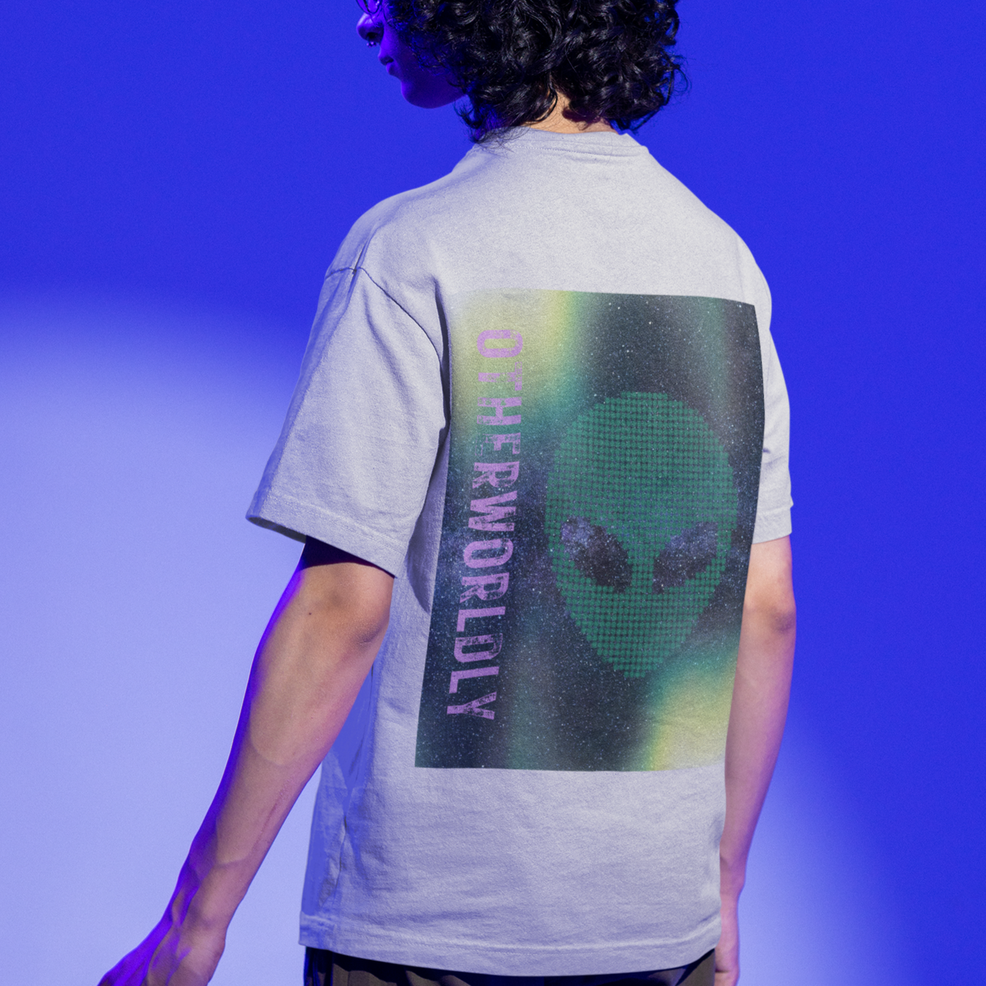 Alien Back Print Graphic T-Shirt