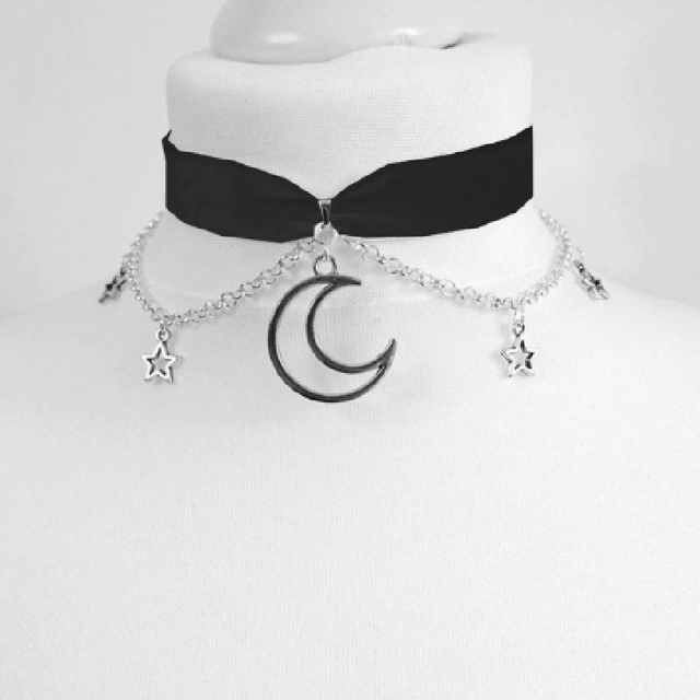 Black Crescent Moon Necklace Pi-Mart