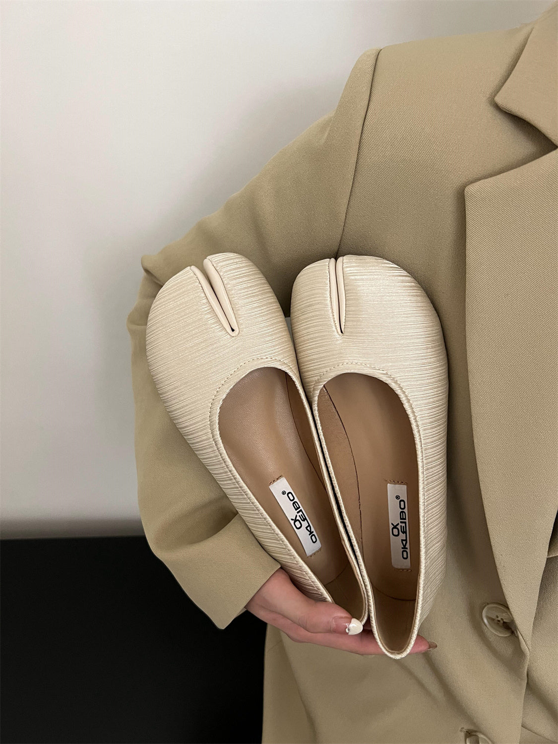Flat Bottom Silver Single-layer Shoes Women LadyShow.Store