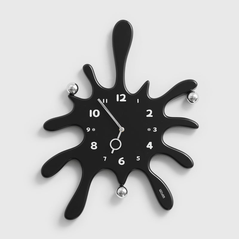 Simple Art Creative Punch-free Wall Clock PearlNestDecor.com