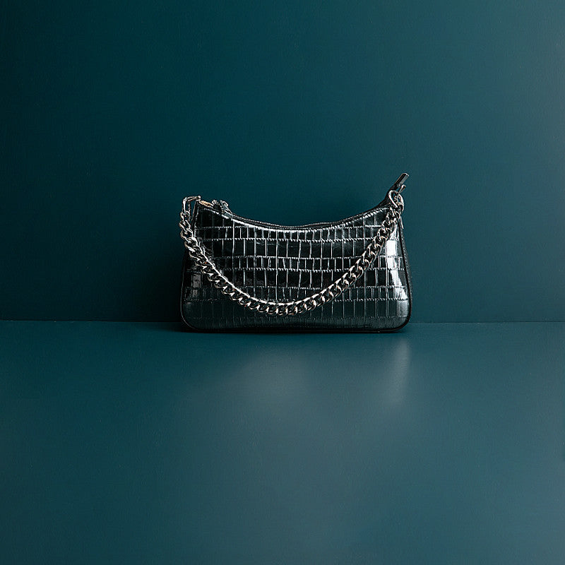 Niche Design Baotou Layer Leather Chain LadyShow.Store