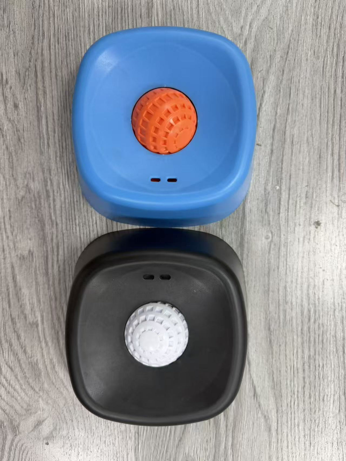 Pet Liquid Non-Slip Bone Broth Dog Licking Bowl Pets Fashion
