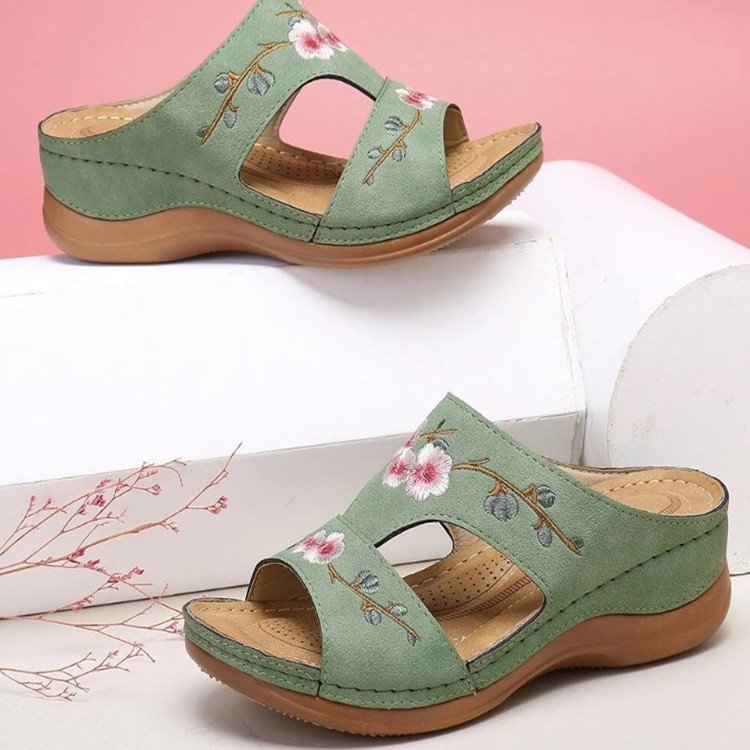 Wedge Heel Retro Stitched Embroidered Ethnic Style Women's Platform Slippers LadyShow.Store