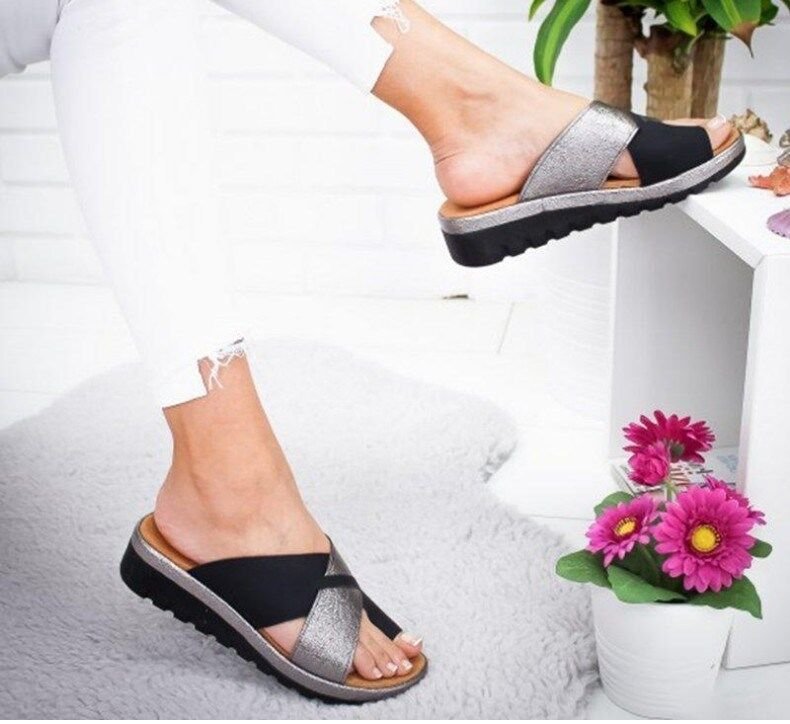 Solid Color Set Toe Beach Slippers Women's Summer Outdoor Sandals And Slippers LadyShow.Store