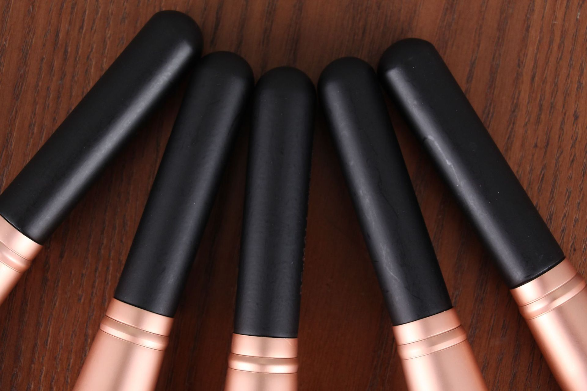 14pcs Wood Handle Makeup Brush Set LadyShow.Store