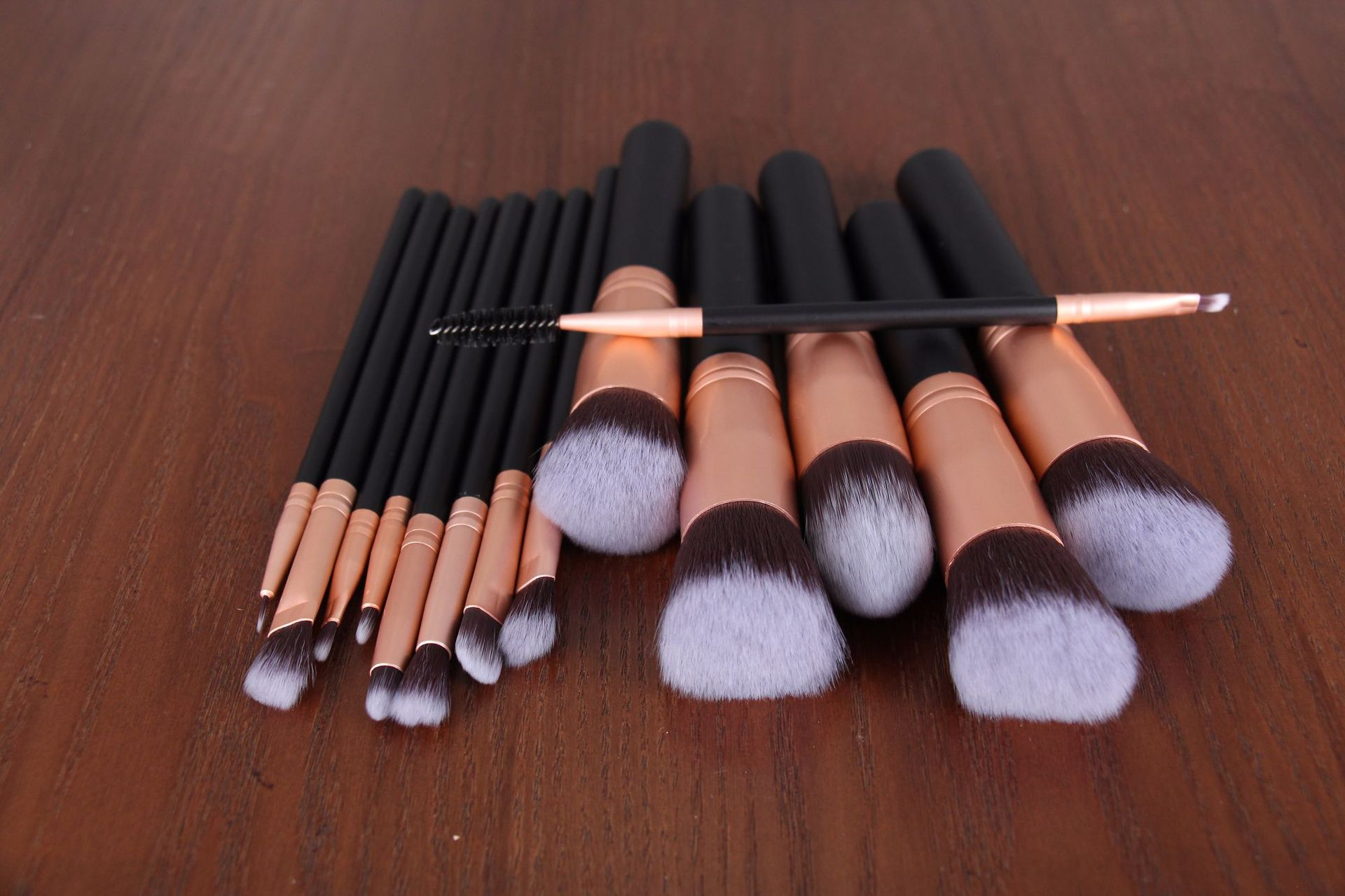14pcs Wood Handle Makeup Brush Set LadyShow.Store