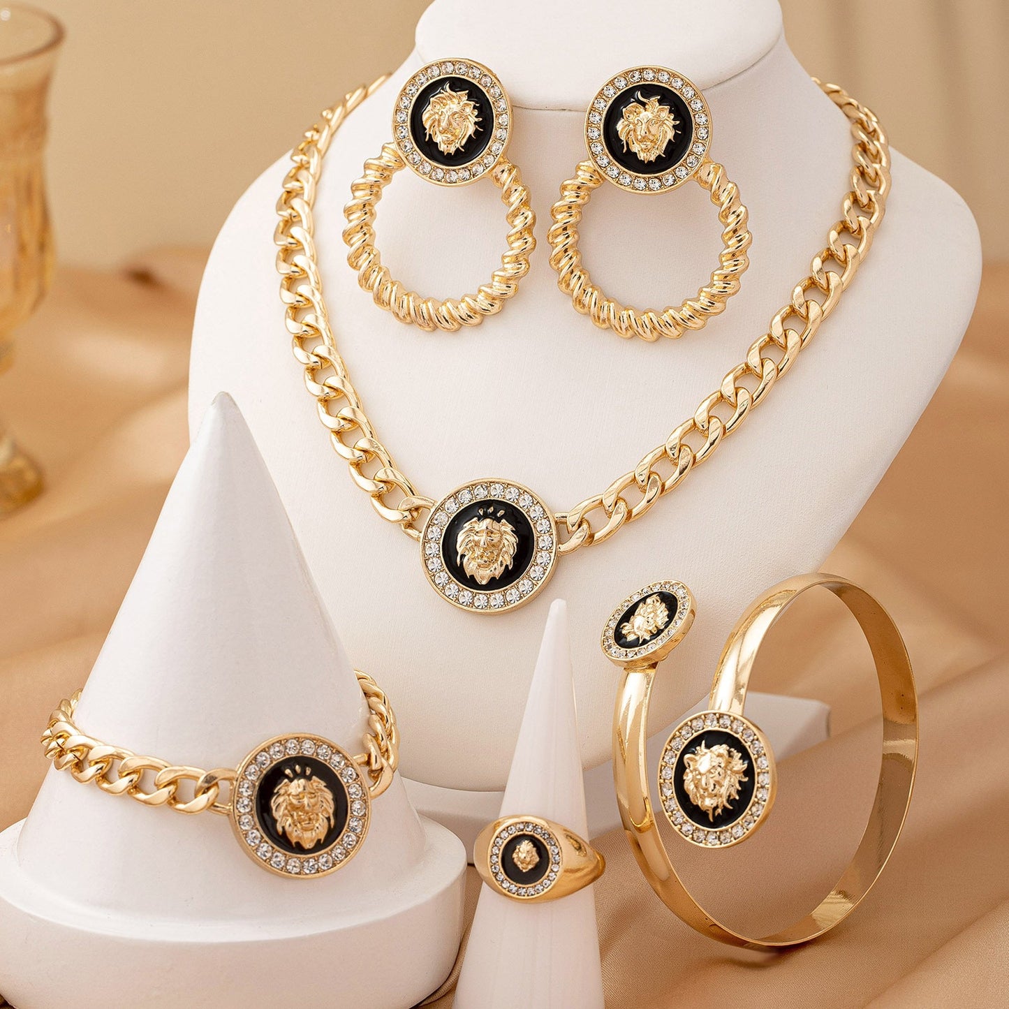 Creative Fashion Lion's Head Ornament Suit For Women LadyShow.Store