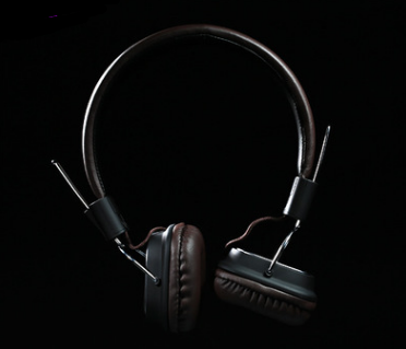 Over-Ear Brand Mobile Headphones with Microphone Pi-Mart