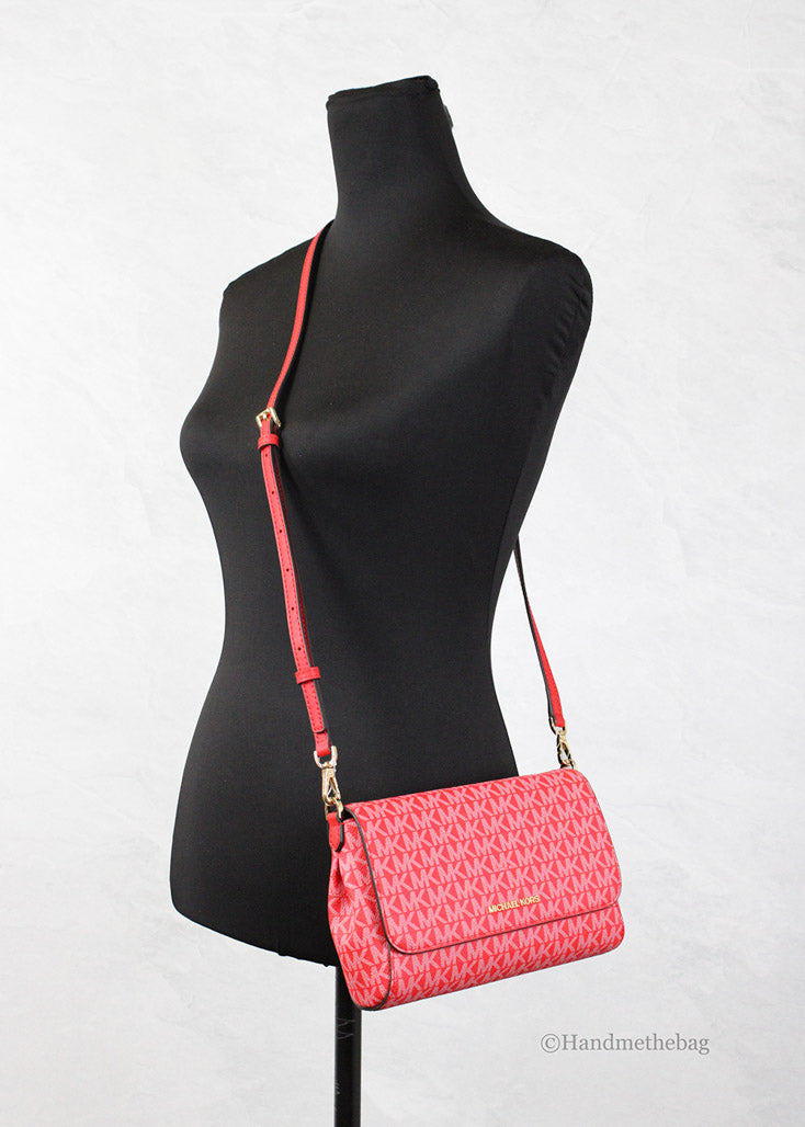 Michael Kors Jet Set Medium Dark Sangria Convertible Pouchette LadyShow.Store