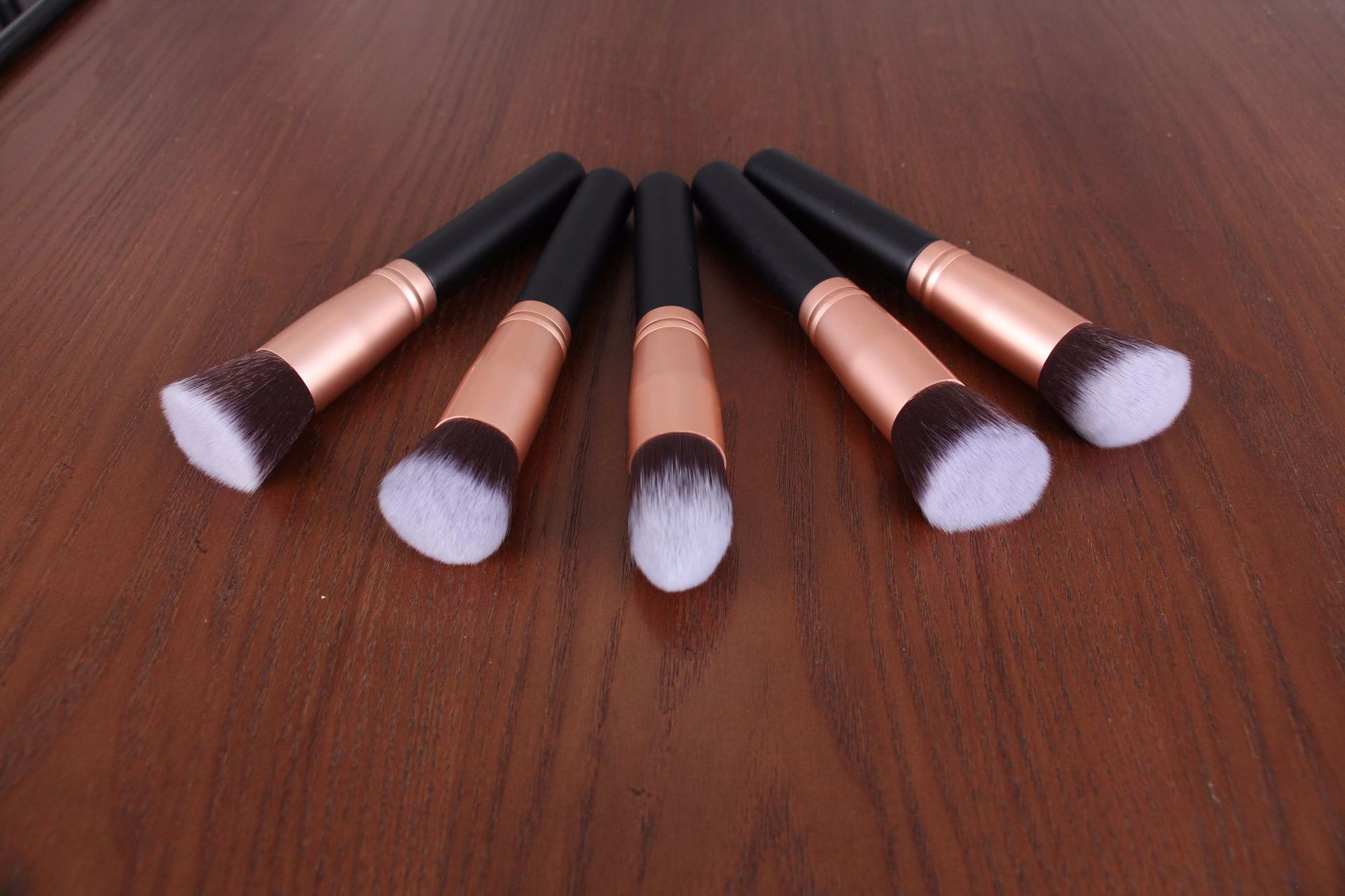14pcs Wood Handle Makeup Brush Set LadyShow.Store