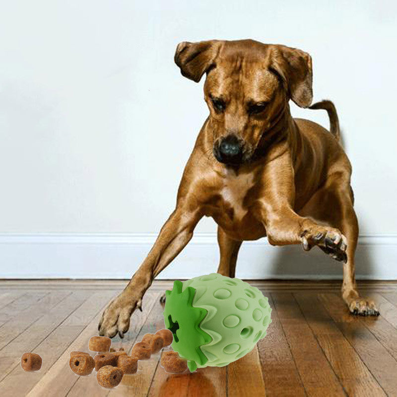 Pet Toy Chew Resistant Strawberry Leak Food Ball Pet Supplies Dog And Cat Toys Pets Fashion