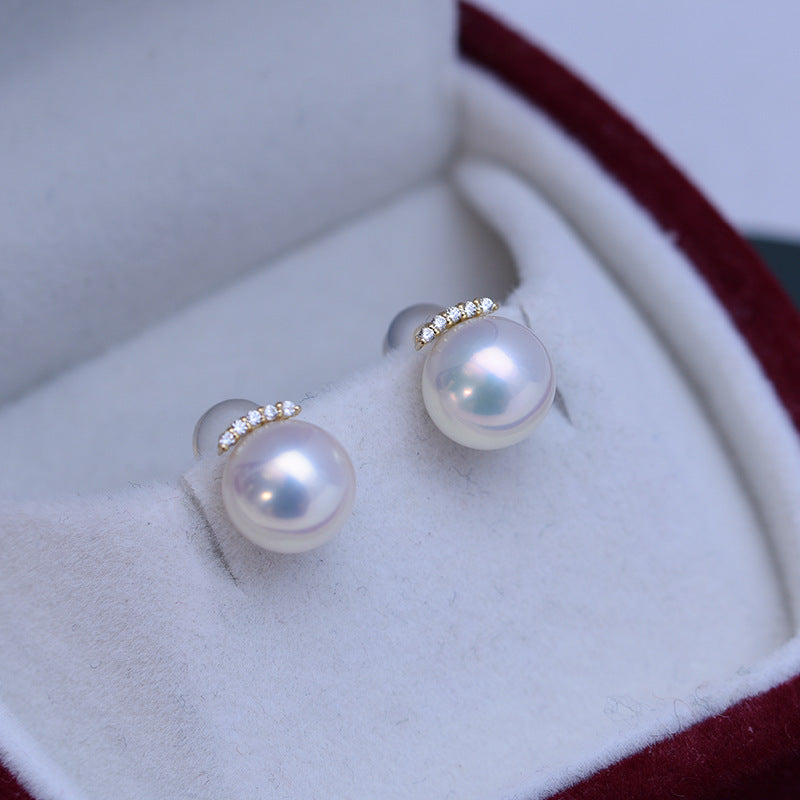 Women's Fashion Simple White Perfect Circle Pearl Stud Earrings