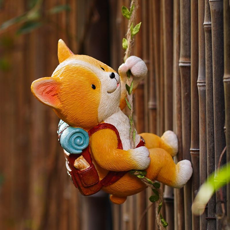 Outdoor Garden Decoration with Cute Squirrel Planters Pi-Mart