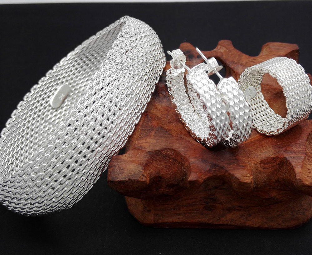 Retro Exquisite Net Bracelet Earring Ring Three-piece Suit LadyShow.Store