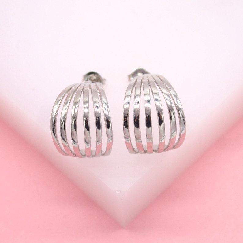 18K Gold Filled Striped Design Stud Earring (L26) LuxuryLifeWay Online Store