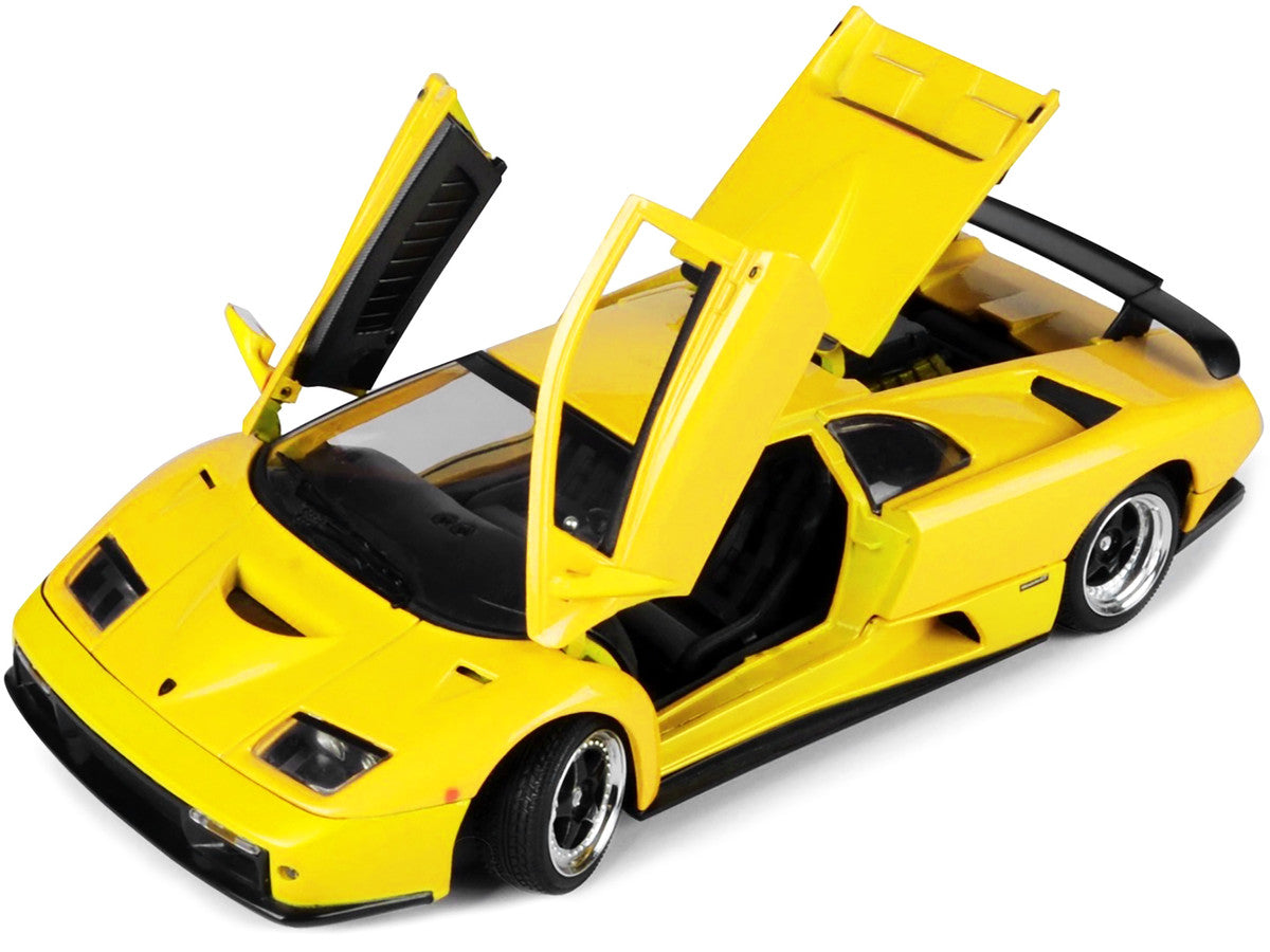 Lamborghini Diablo GT Yellow 1/18 Diecast Model Car by Motormax LuxuryLifeWay Online Store