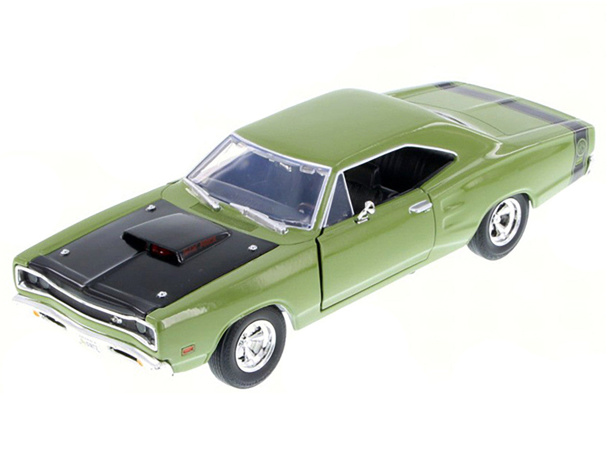 1969 Dodge Coronet Super Bee Green 1/24 Diecast Model Car by Motormax LuxuryLifeWay Online Store