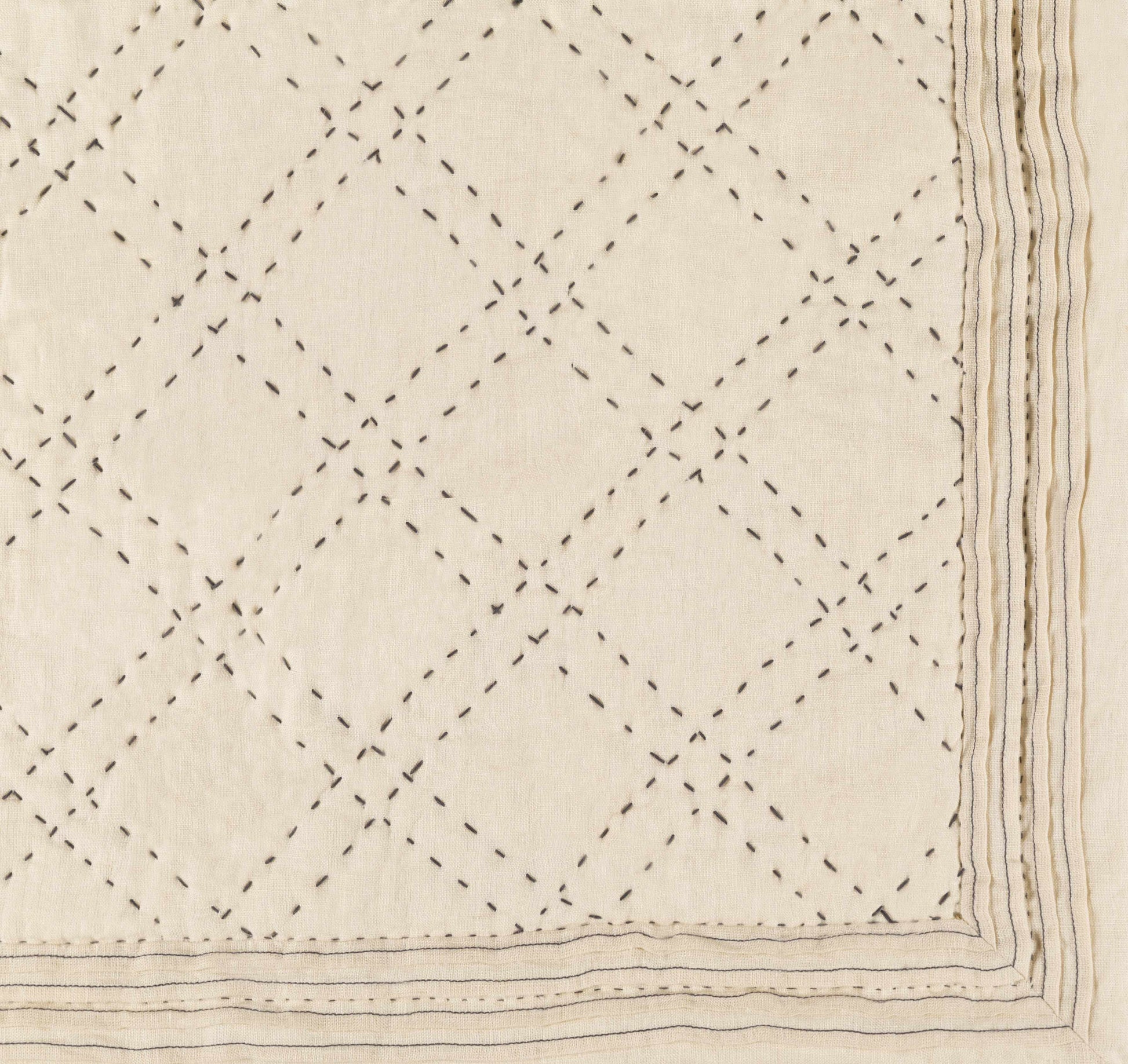 Shadehill Beige Diamond Pattern Bedding Set LuxuryLifeWay Online Store