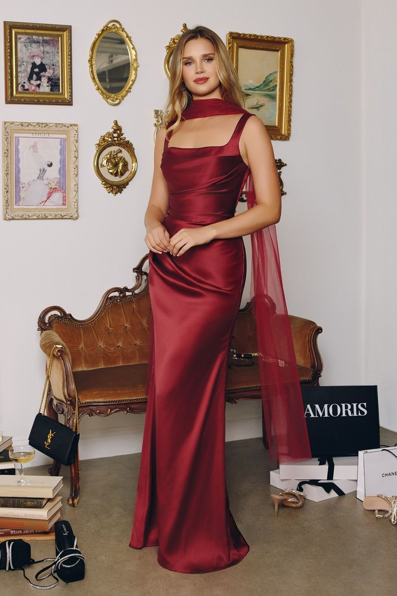 Neckline & Adjustable Straps Satin LuxuryLifeWay Online Store